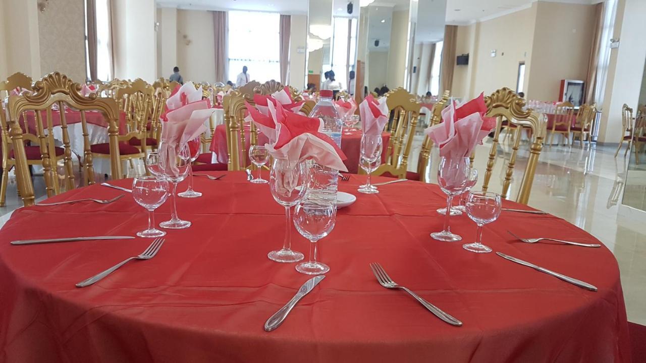 برازافيل Edmond Hotel المظهر الخارجي الصورة